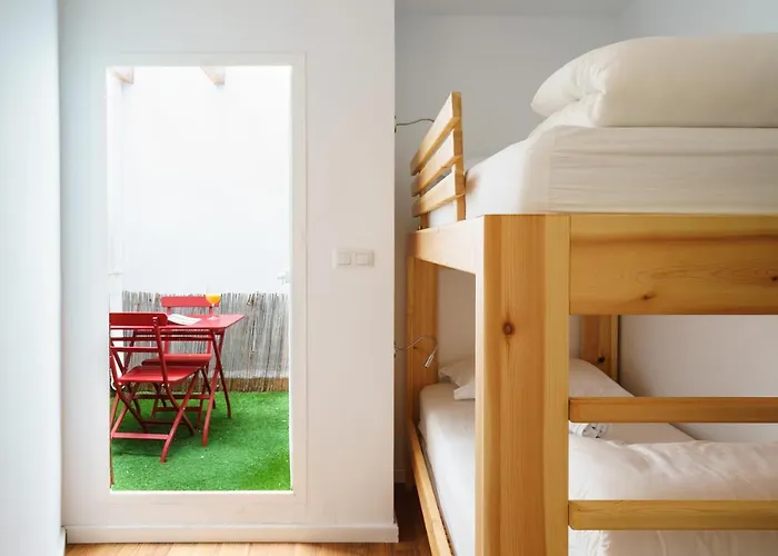 Minimal Rooms By Ele Apartments